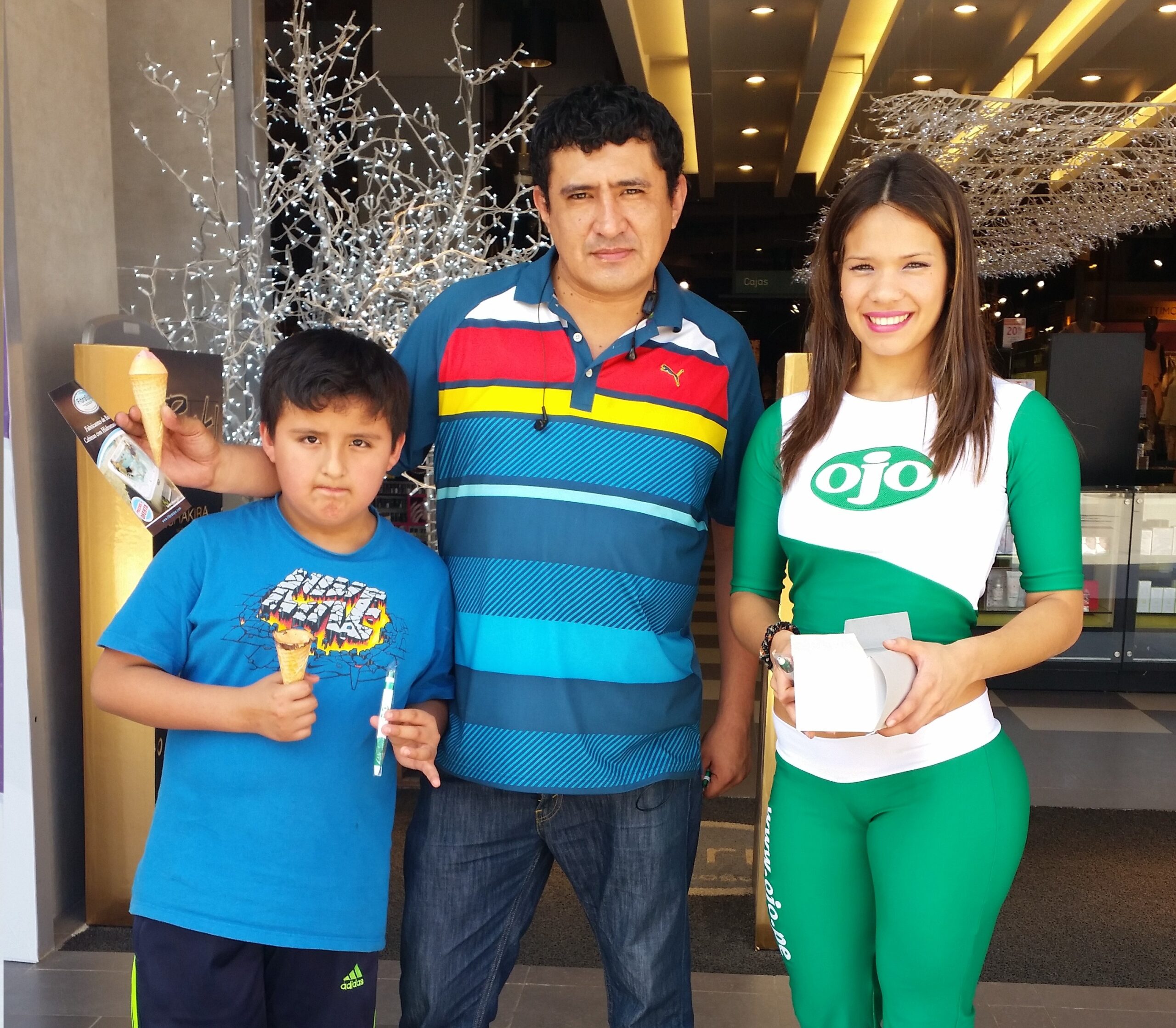 010-OJO-MEGAPLAZA-Activacion-BTL (4)